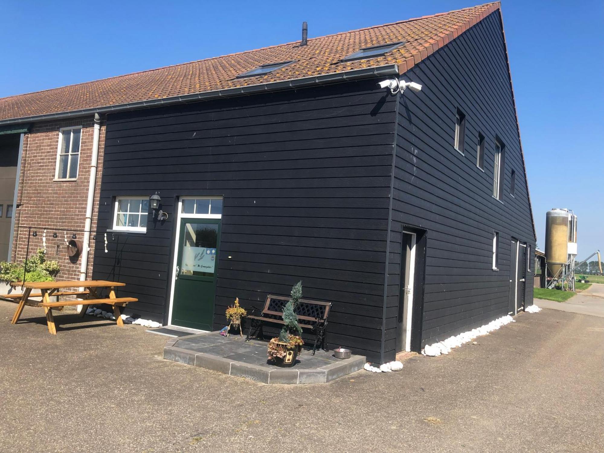 Appartement De Graanzolder Aan Zeeuwse Kust 霍夫德普拉特 外观 照片